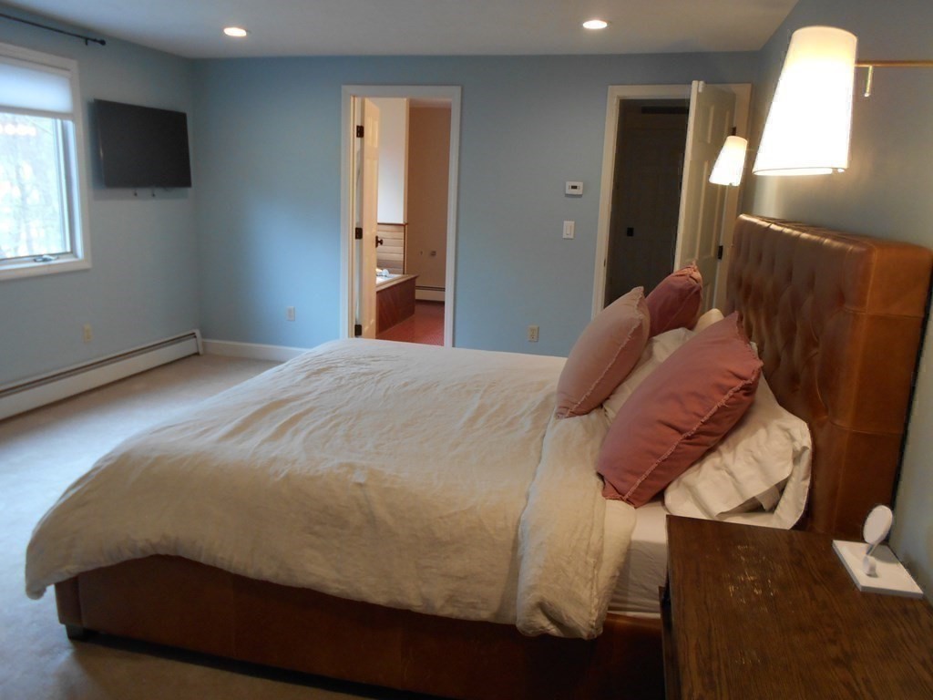70 Bennett Street Hudson, MA 01749 - Photo 21 of 31 Gallery Image 21