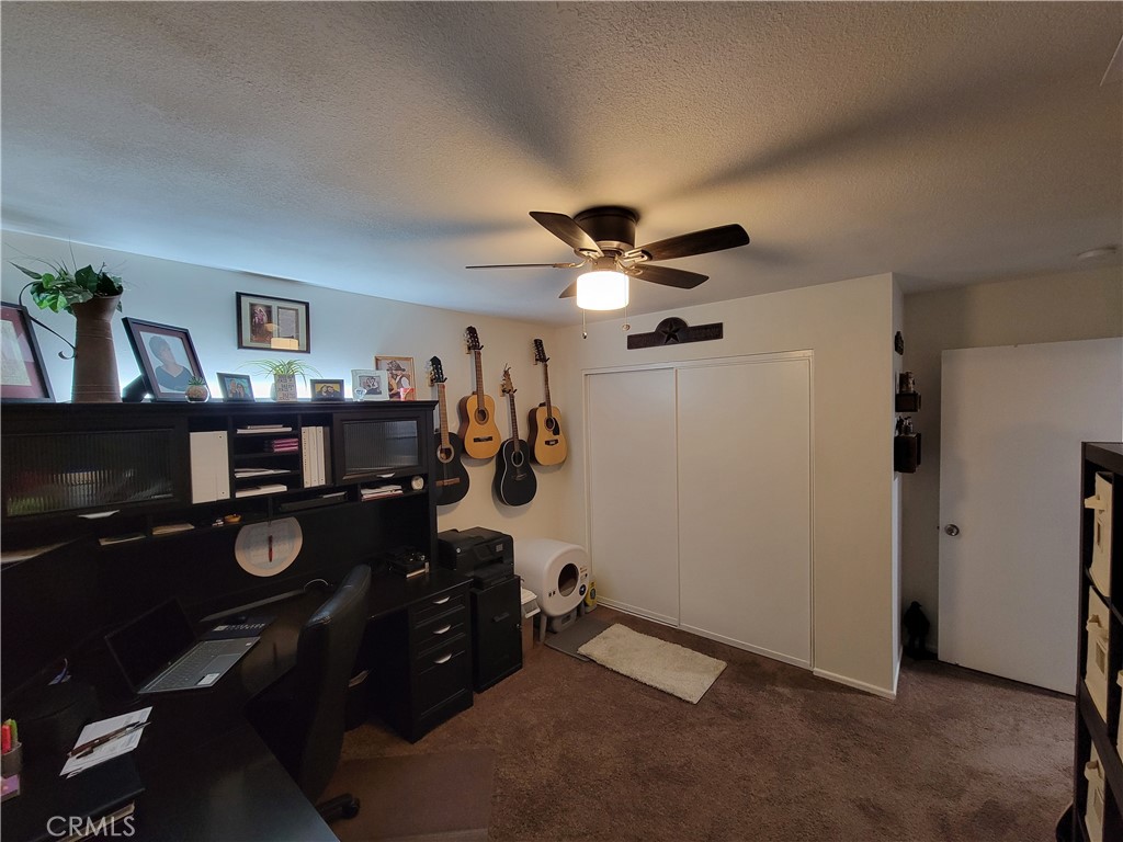 21535 Pine Ridge Avenue Apple Valley, CA 92307 - Photo 24 of 40