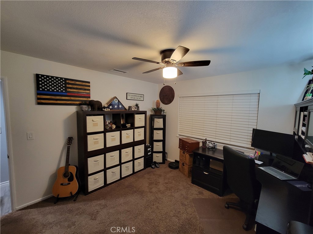 21535 Pine Ridge Avenue Apple Valley, CA 92307 - Photo 25 of 40