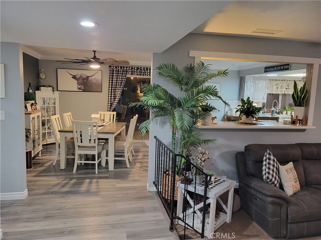 21535 Pine Ridge Avenue Apple Valley, CA 92307 - Photo 3 of 40