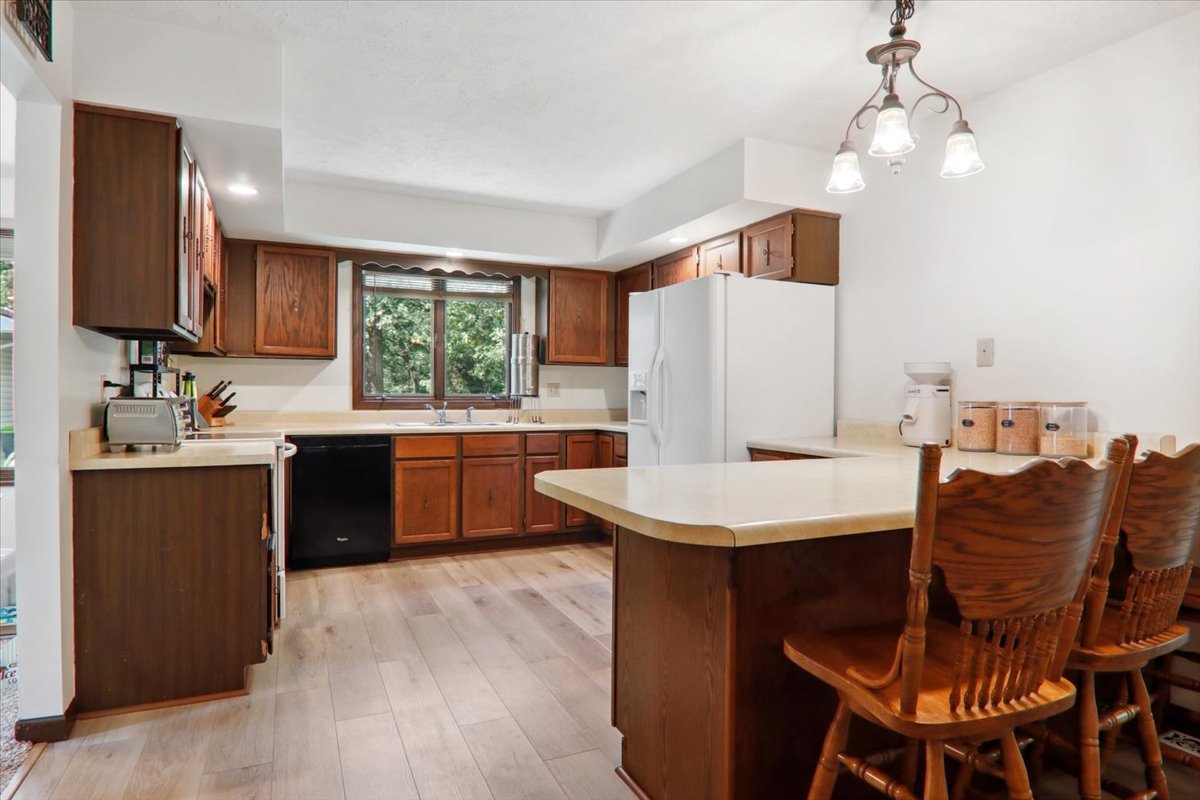 28 Timber Ridge Drive Fairbury, IL 61739 - Photo 4 of 16