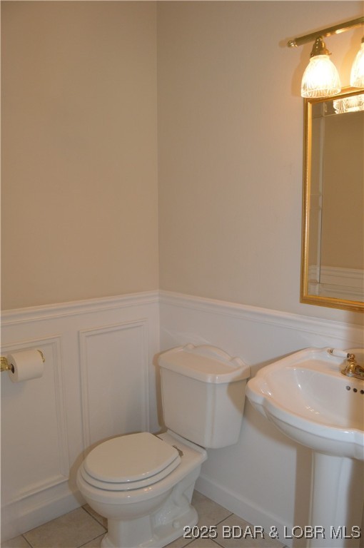 112 Rush Road Eldon, MO 65026 - Photo 14 of 50 Main level half bath