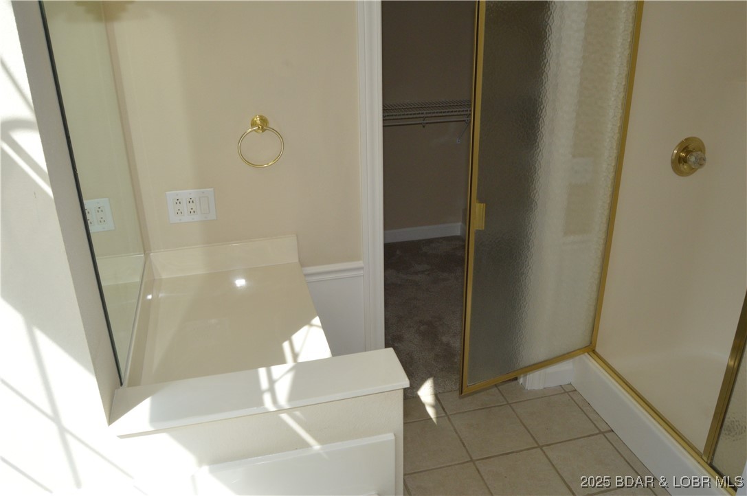 112 Rush Road Eldon, MO 65026 - Photo 20 of 50 Master Walk-in shower
