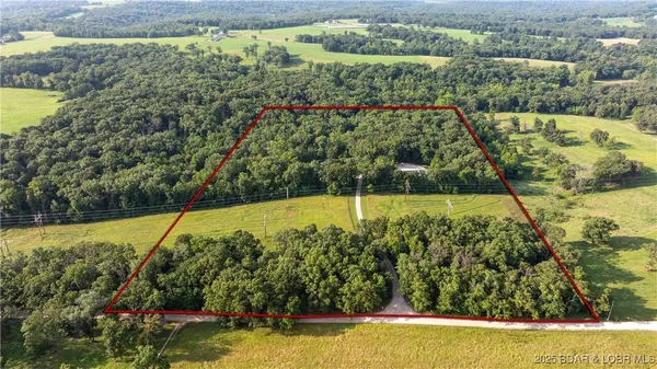 $693,900 | 112 Rush Road, Eldon, MO 65026