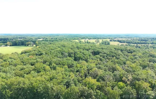 $693,900 | 112 Rush Road, Eldon, MO 65026