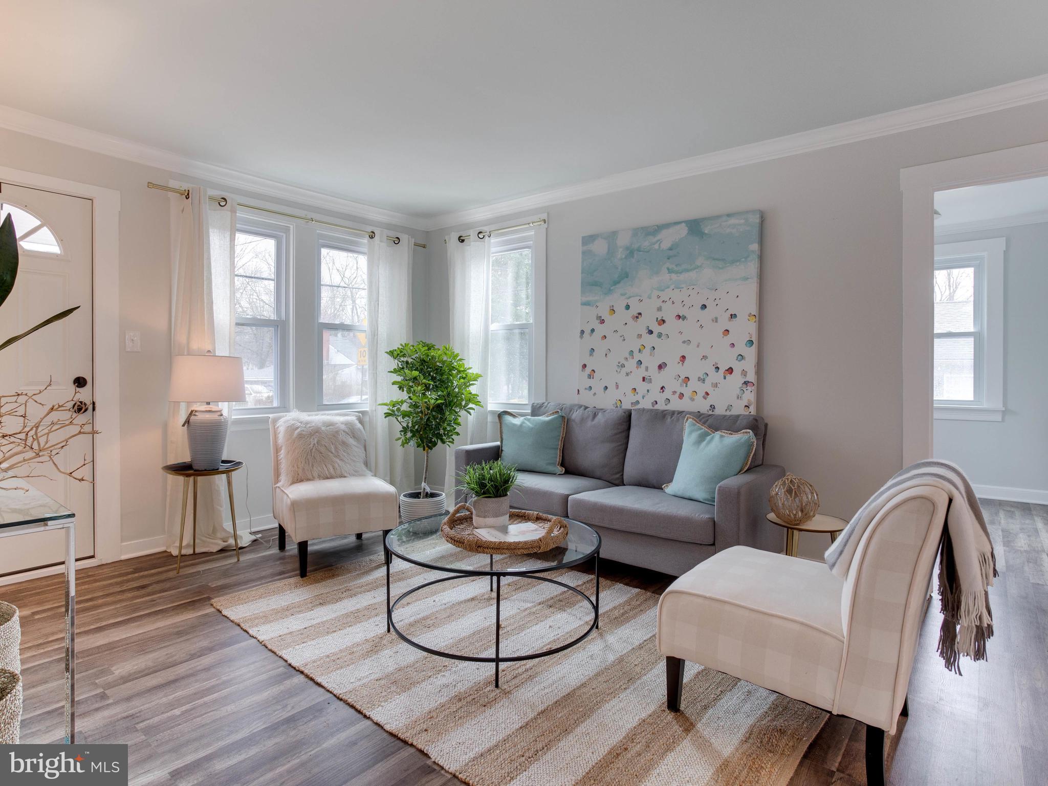 56 Silopanna Road Annapolis, MD 21403 - Photo 2 of 40 Living room