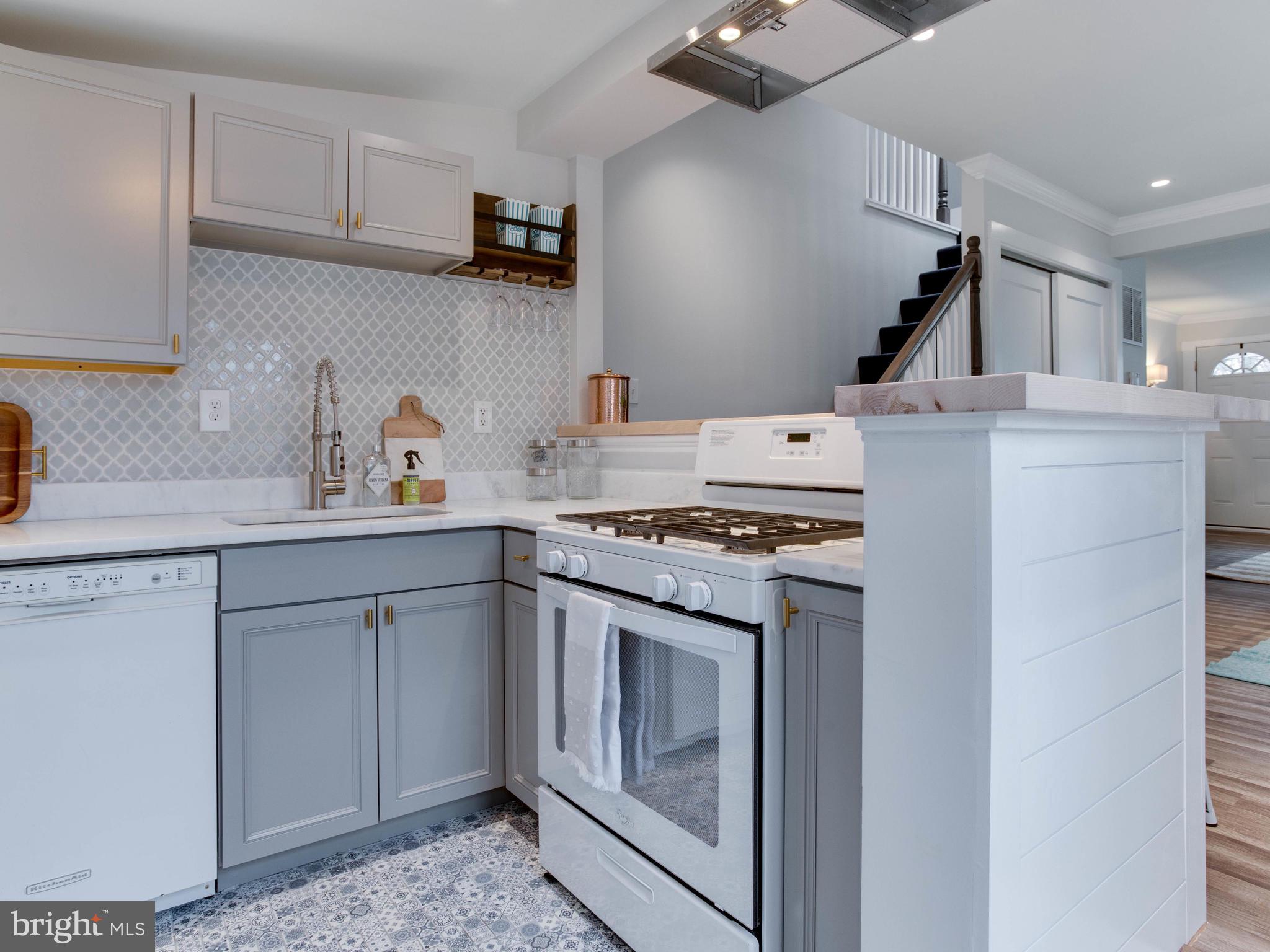 56 Silopanna Road Annapolis, MD 21403 - Photo 29 of 40 Updated kitchen