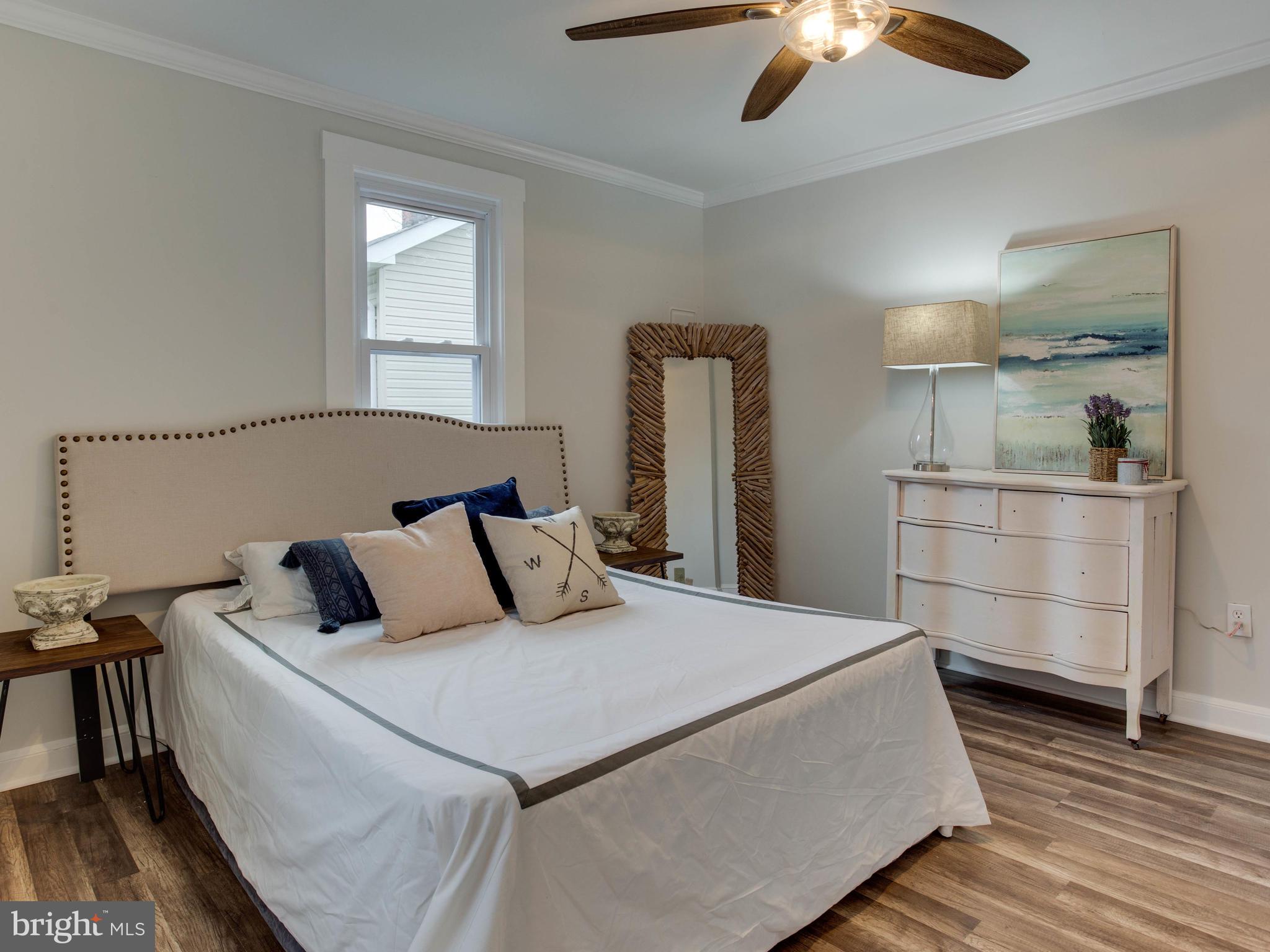 56 Silopanna Road Annapolis, MD 21403 - Photo 4 of 40 Master bedroom