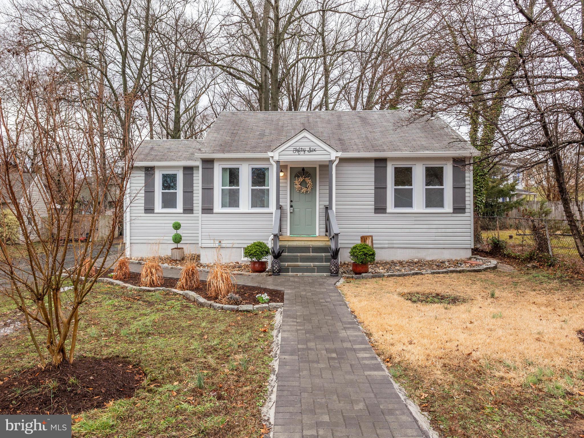 56 Silopanna Road Annapolis, MD 21403 - Photo 6 of 40 Picturesque front of house