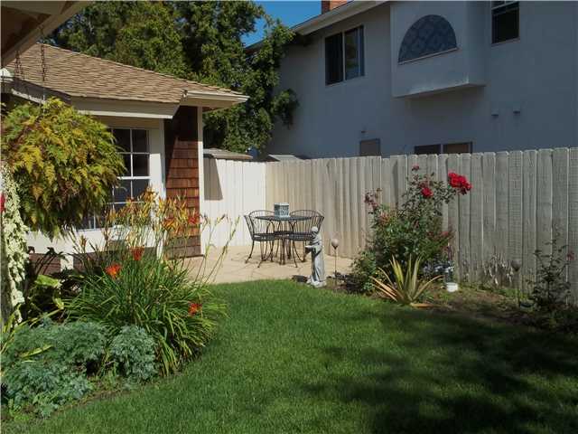 13666 Quinton Road San Diego, CA 92129 - Photo 22 of 25 Front Yard Sitting Area