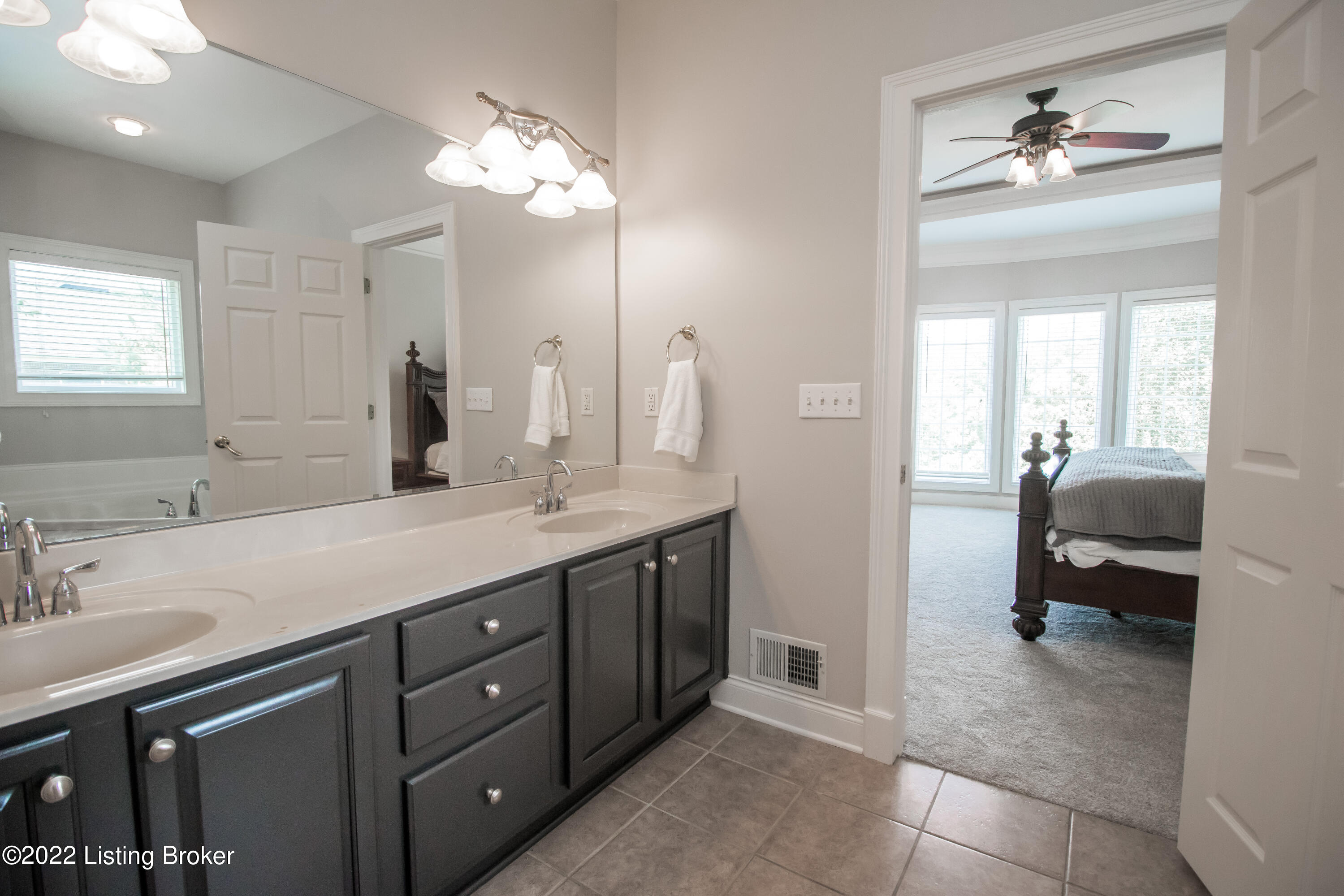 6107 Hensley Road Prospect, KY 40059 - Photo 23 of 76 28