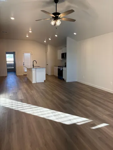 $1,699 | 2513 Kenwood Avenue, Lubbock, TX 79407