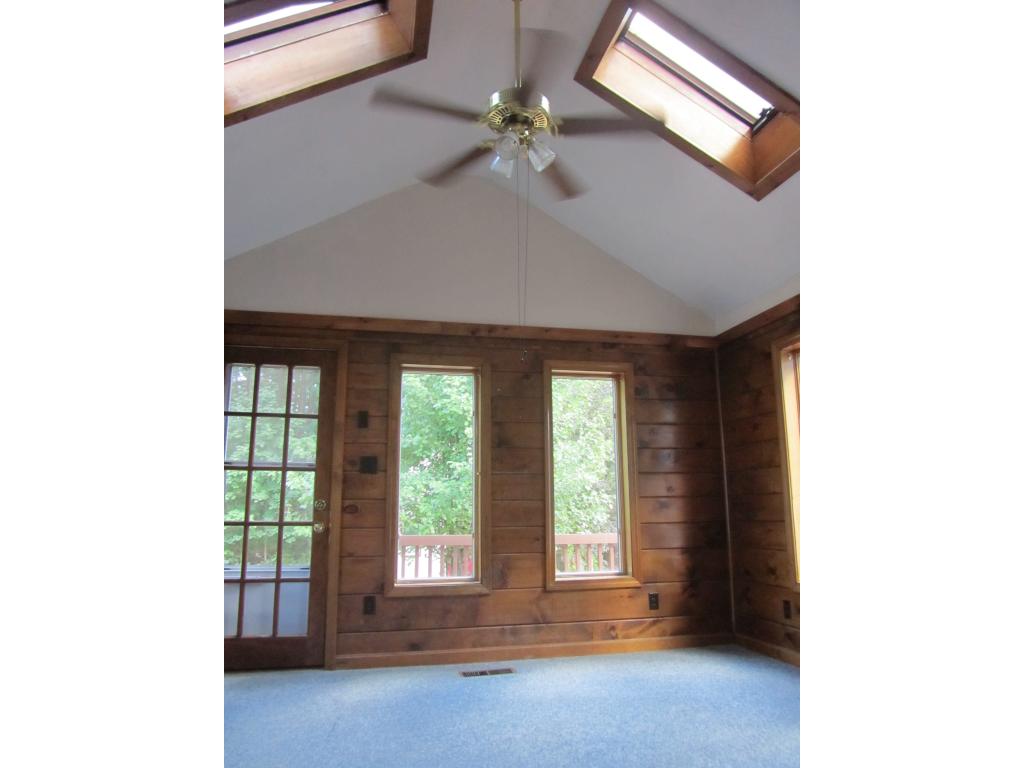 46 South Road Londonderry, NH 03053 - Photo 8 of 20 Gallery Image 8