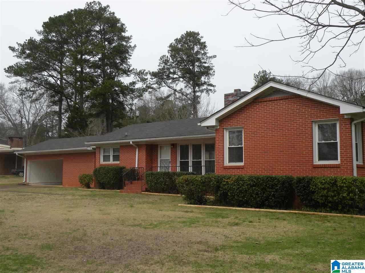 810 Country Club Road Sylacauga, AL 35150 - Photo 2 of 21