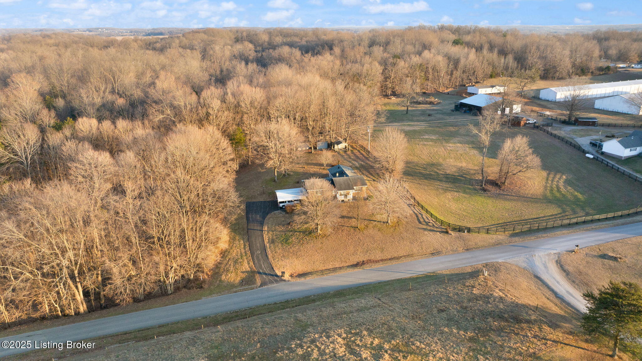 206 North Lucas Road Glasgow, KY 42141 - Photo 58 of 86 58-web-or-mls-DJI_20250127184420_0009_D