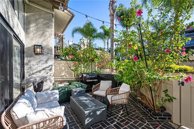 $999,000 | 1825 Caddington Drive, Unit 25, Rancho Palos Verdes, CA 90275