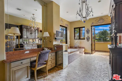 $27,500,000 | 5 Beverly Ridge Terrace, Los Angeles, CA 90210