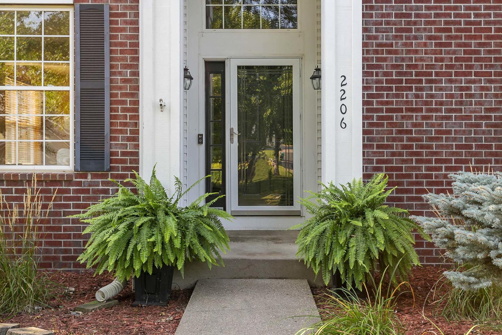 2206 Storland Road Eagan, MN 55122 - Photo 11 of 51 Gallery Image 11