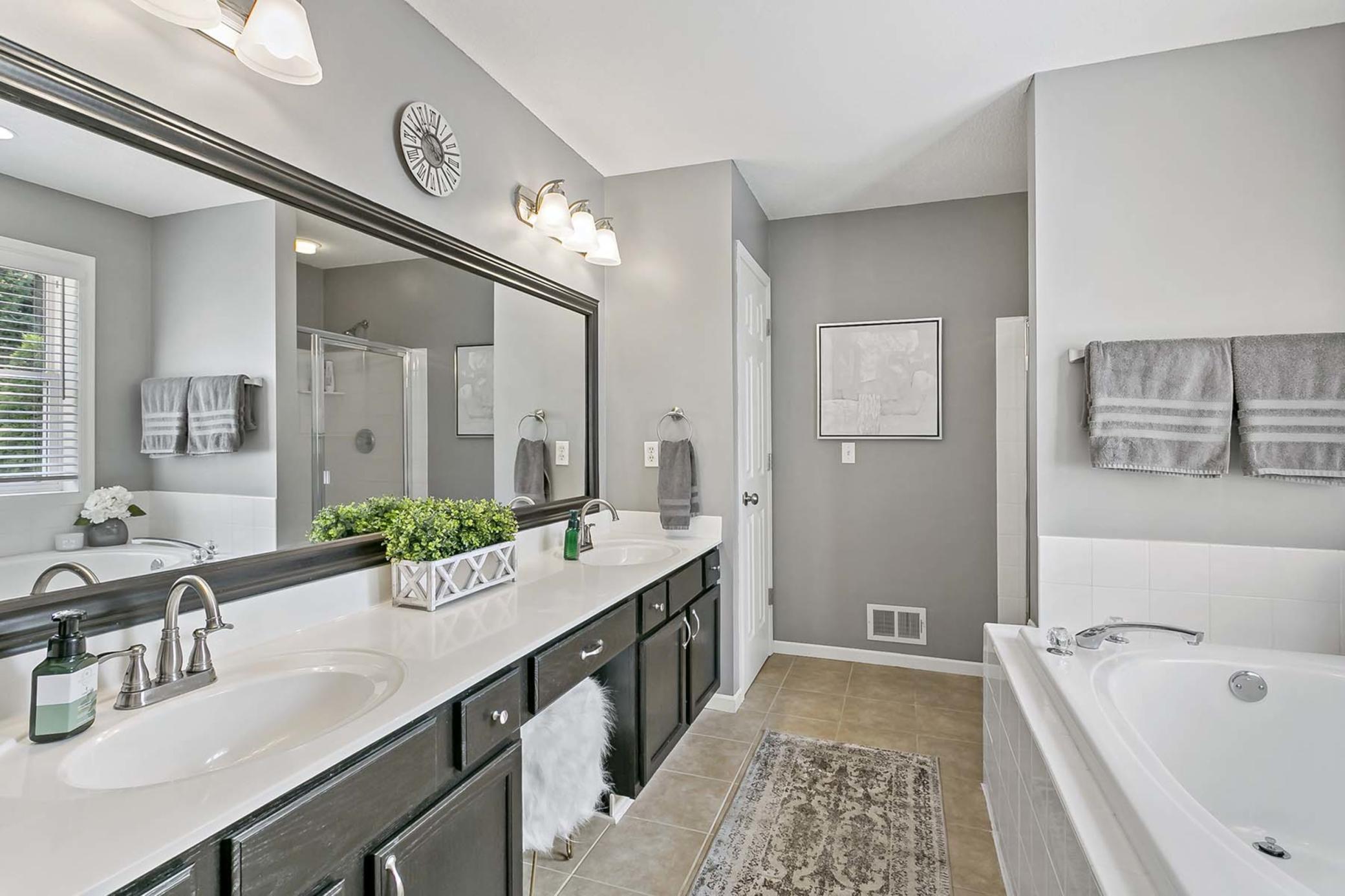 2206 Storland Road Eagan, MN 55122 - Photo 38 of 51 Gallery Image 38