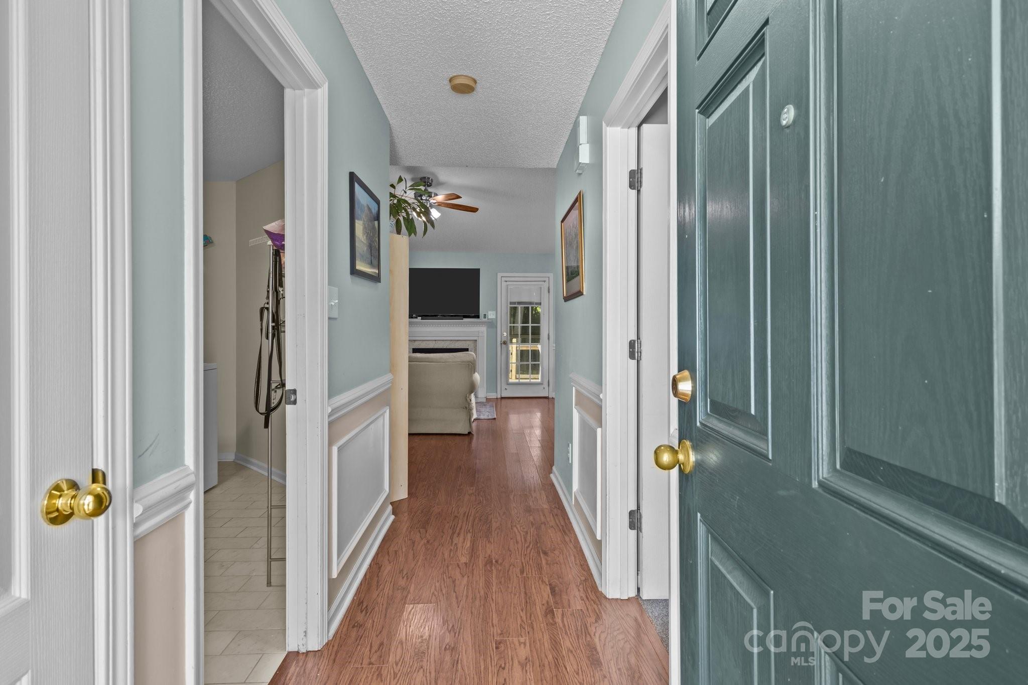 5221 Javitz Road Charlotte, NC 28216 - Photo 8 of 48 Gallery Image 8