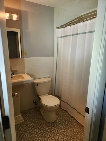 $1,800 | 29 Sherman Street, Unit 1, Foxboro, MA 02035
