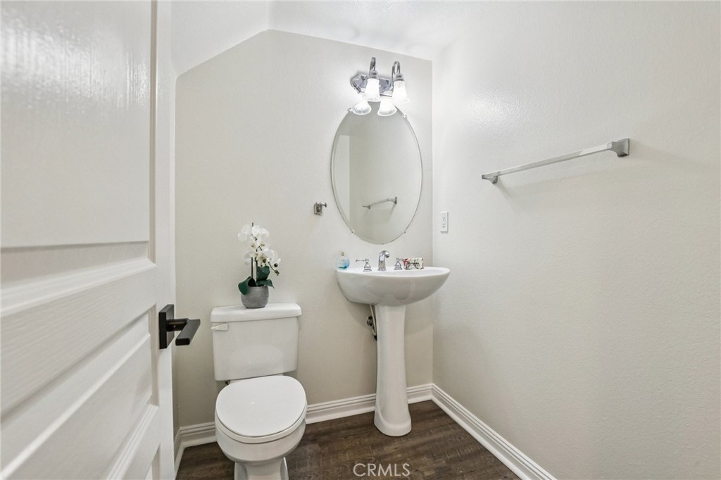 15 Whitworth Street Ladera Ranch, CA 92694 - Photo 11 of 57 Downstairs Powder Bathroom - 15 Whitworth, Ladera Ranch, CA 92694