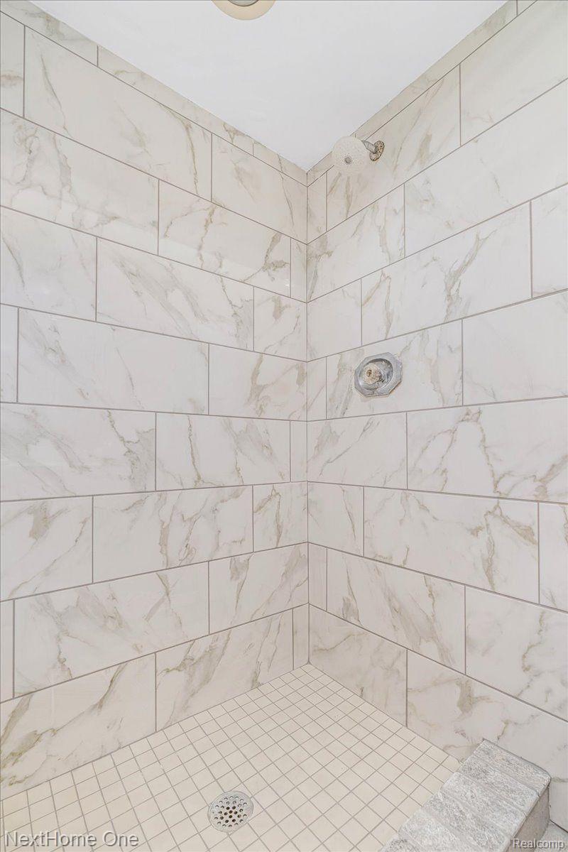 742 Glenwyth Road Brighton, MI 48116 - Photo 31 of 42 Gallery Image 31