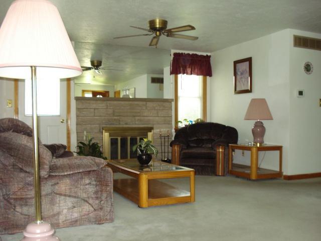 1309 Torrence Drive Springfield, OH 45503 - Photo 4 of 18