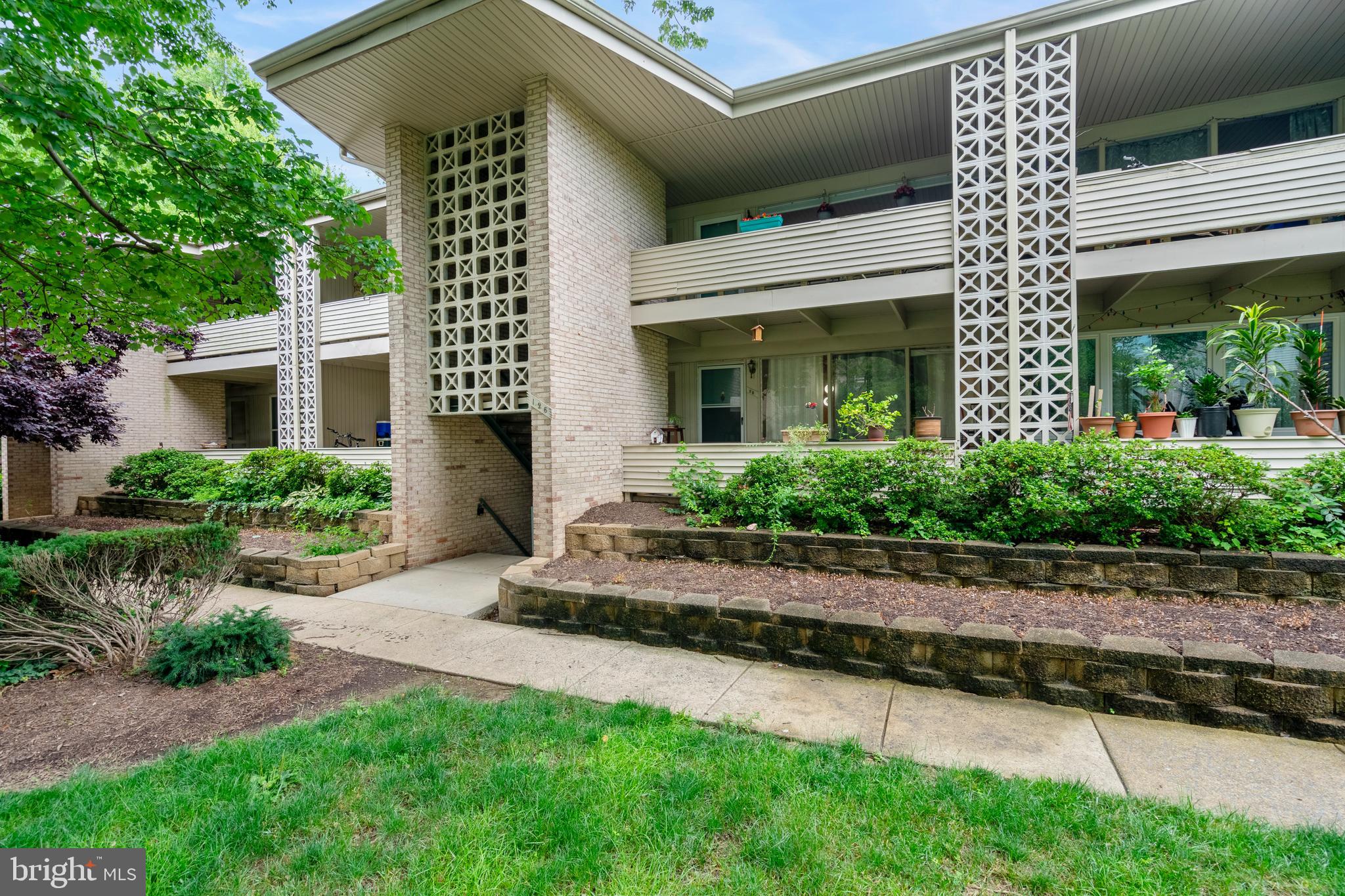 126 Haycock Road, Unit B4 Falls Church, VA 22046 - Photo 5 of 8