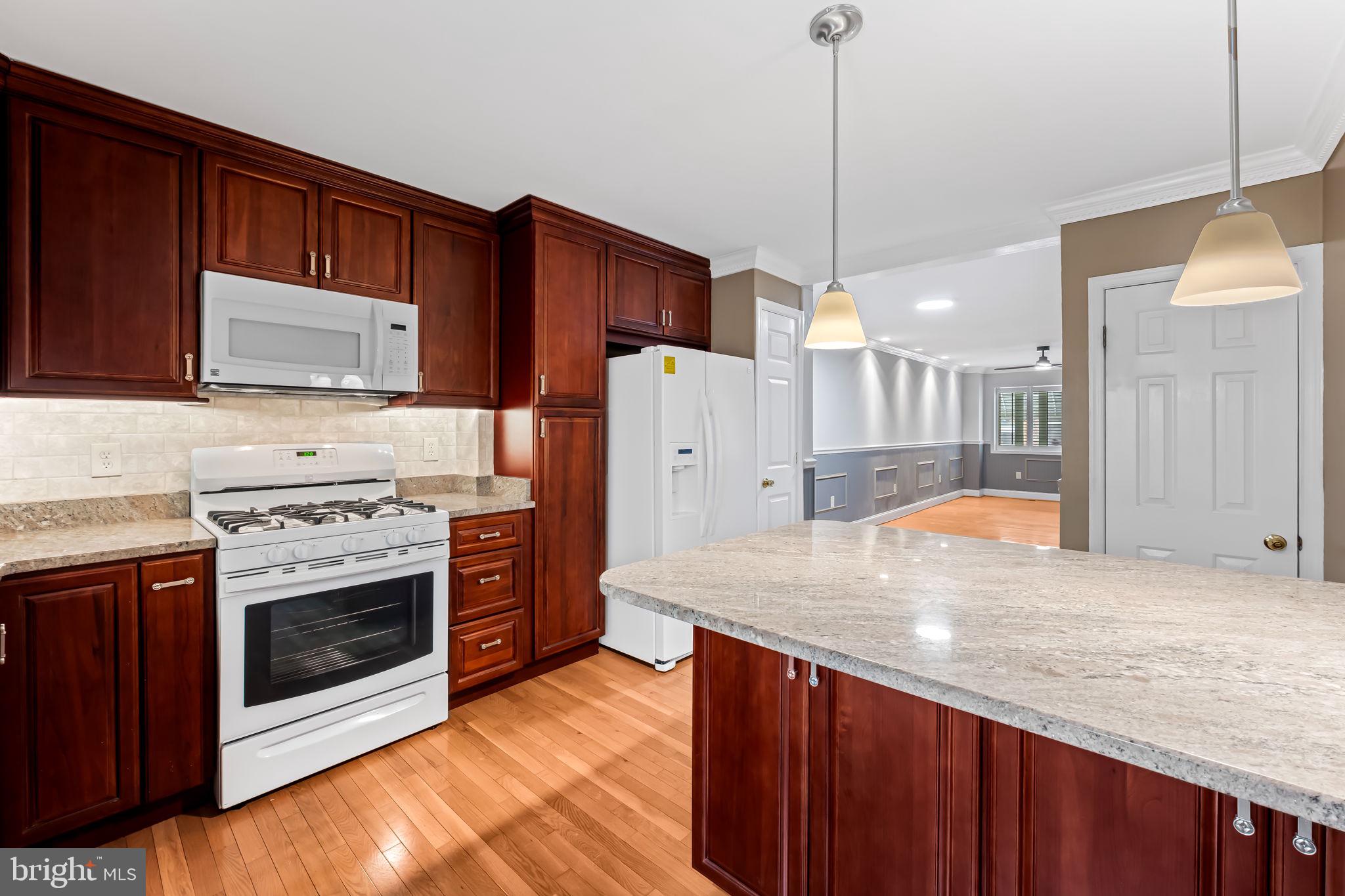 602 South Curley Street Baltimore, MD 21224 - Photo 11 of 27 Kitchen
