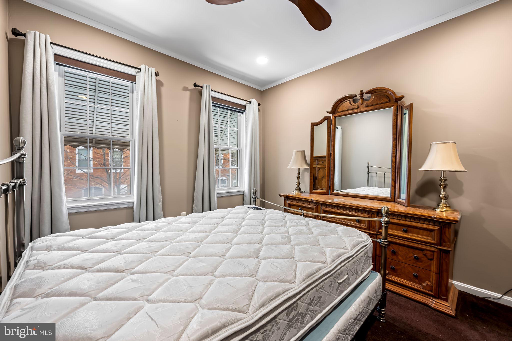 602 South Curley Street Baltimore, MD 21224 - Photo 21 of 27 Bed 2 - Upper Level