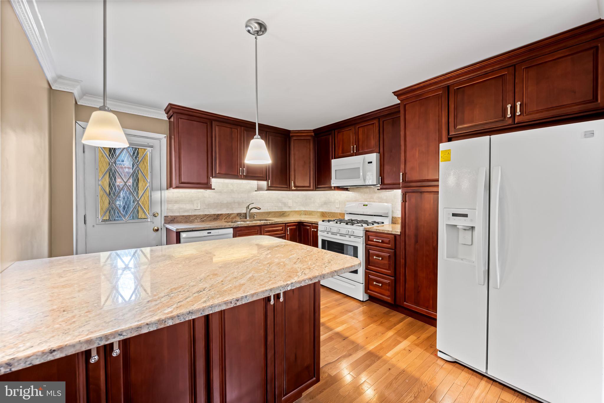 602 South Curley Street Baltimore, MD 21224 - Photo 9 of 27 Kitchen