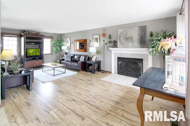 5608 West Fairview Road Peoria, IL 61607 - Photo 4 of 21