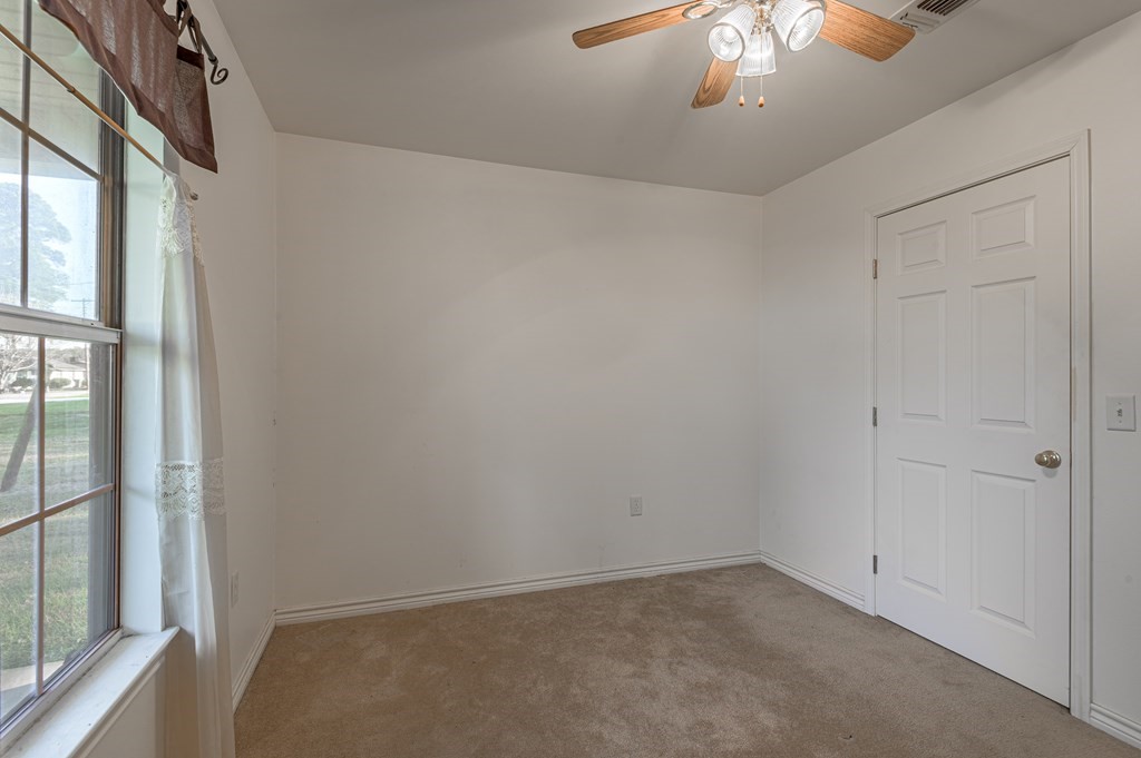 111 Hemlock Road Lufkin, TX 75901 - Photo 27 of 41 a view of an empty room