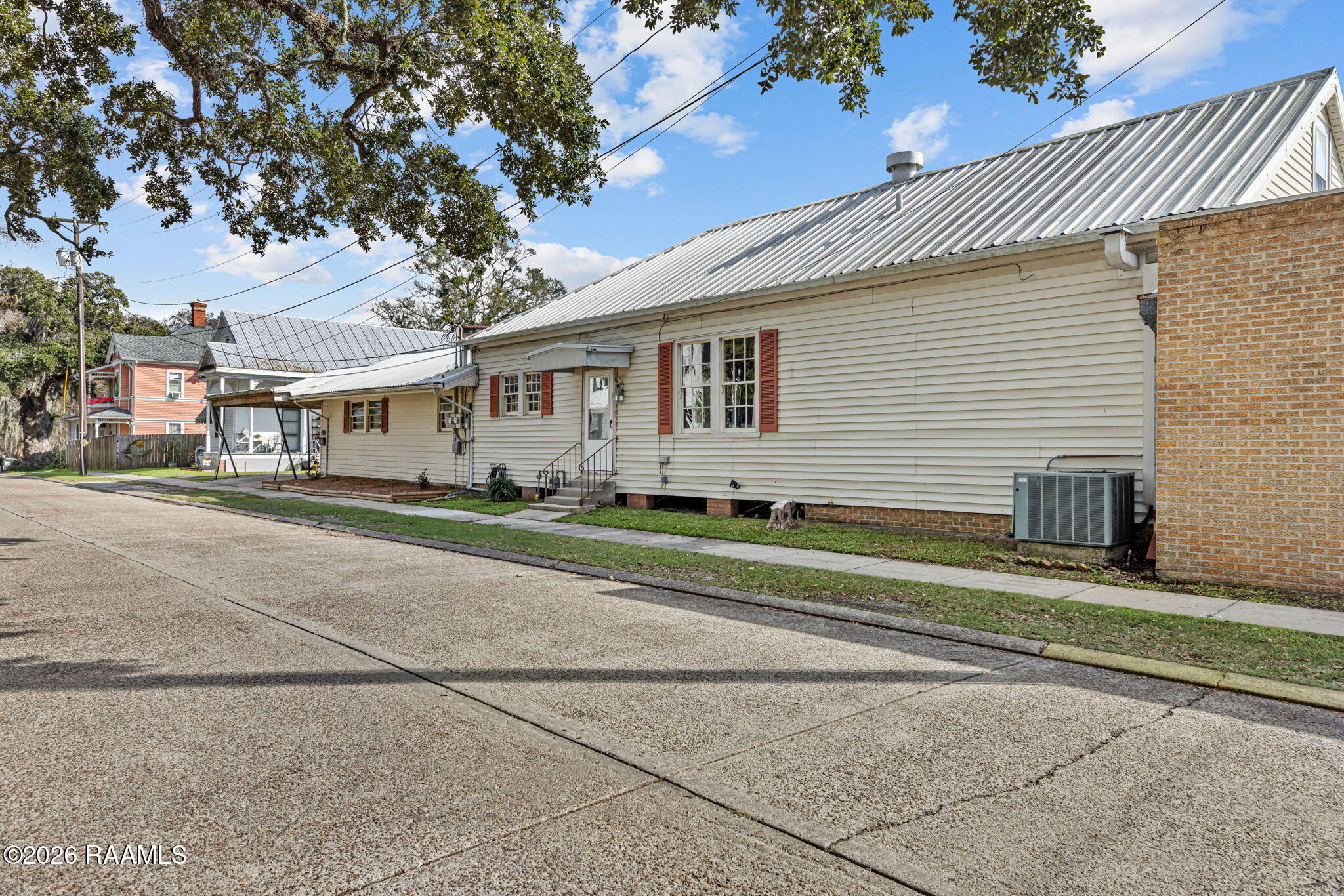 824 Main Street Franklin, LA 70538 - Photo 4 of 41
