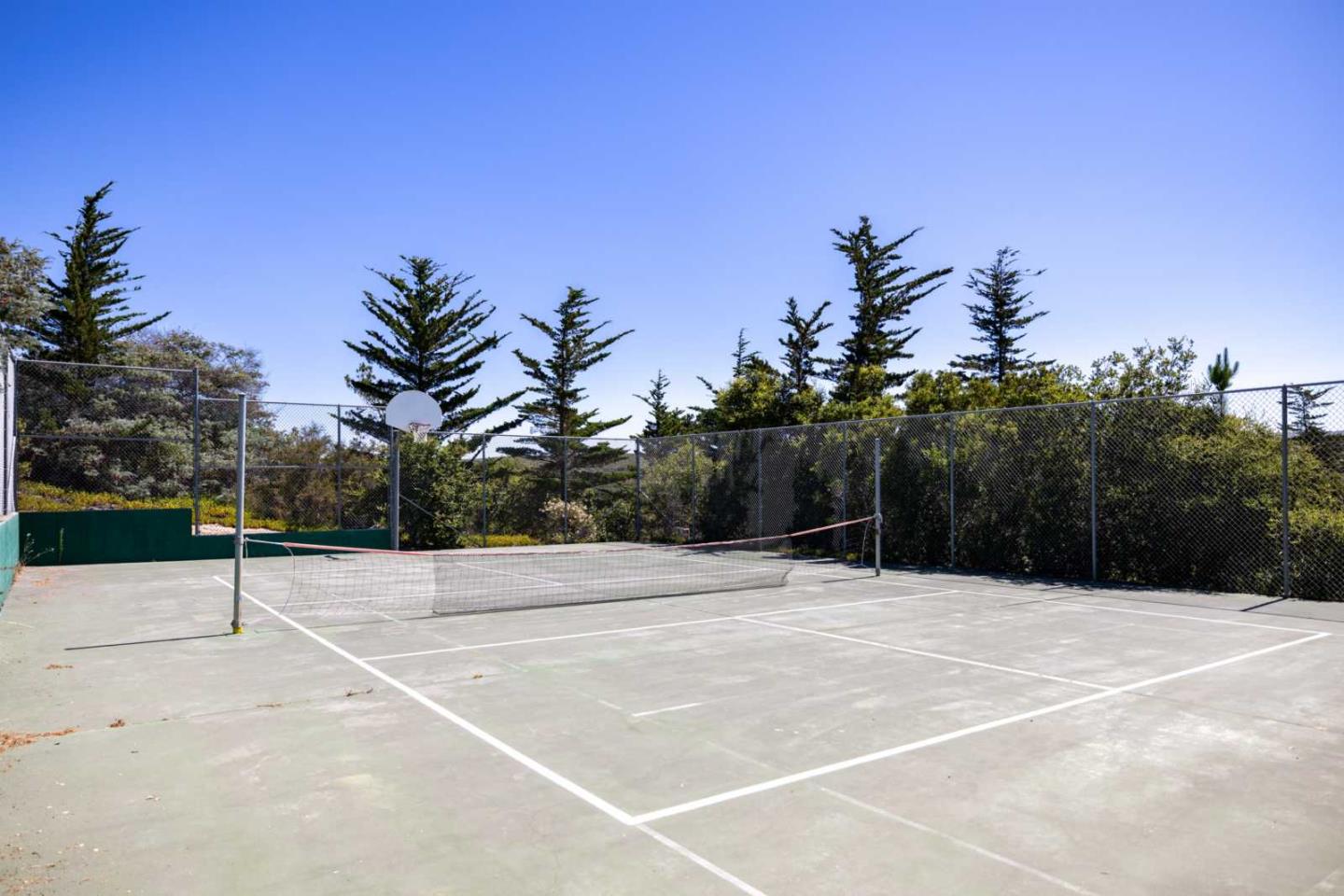 521 Quail Run Court Del Rey Oaks, CA 93940 - Photo 30 of 31 a view of basketball court