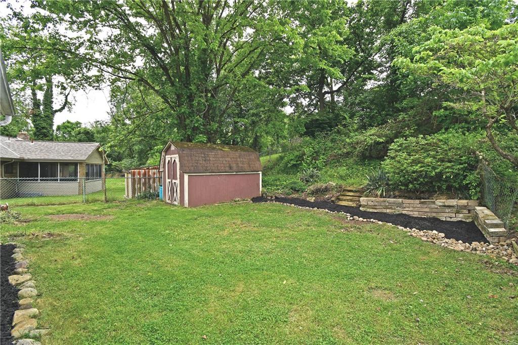 433 Ridgemont Drive Pittsburgh, PA 15220 - Photo 27 of 32