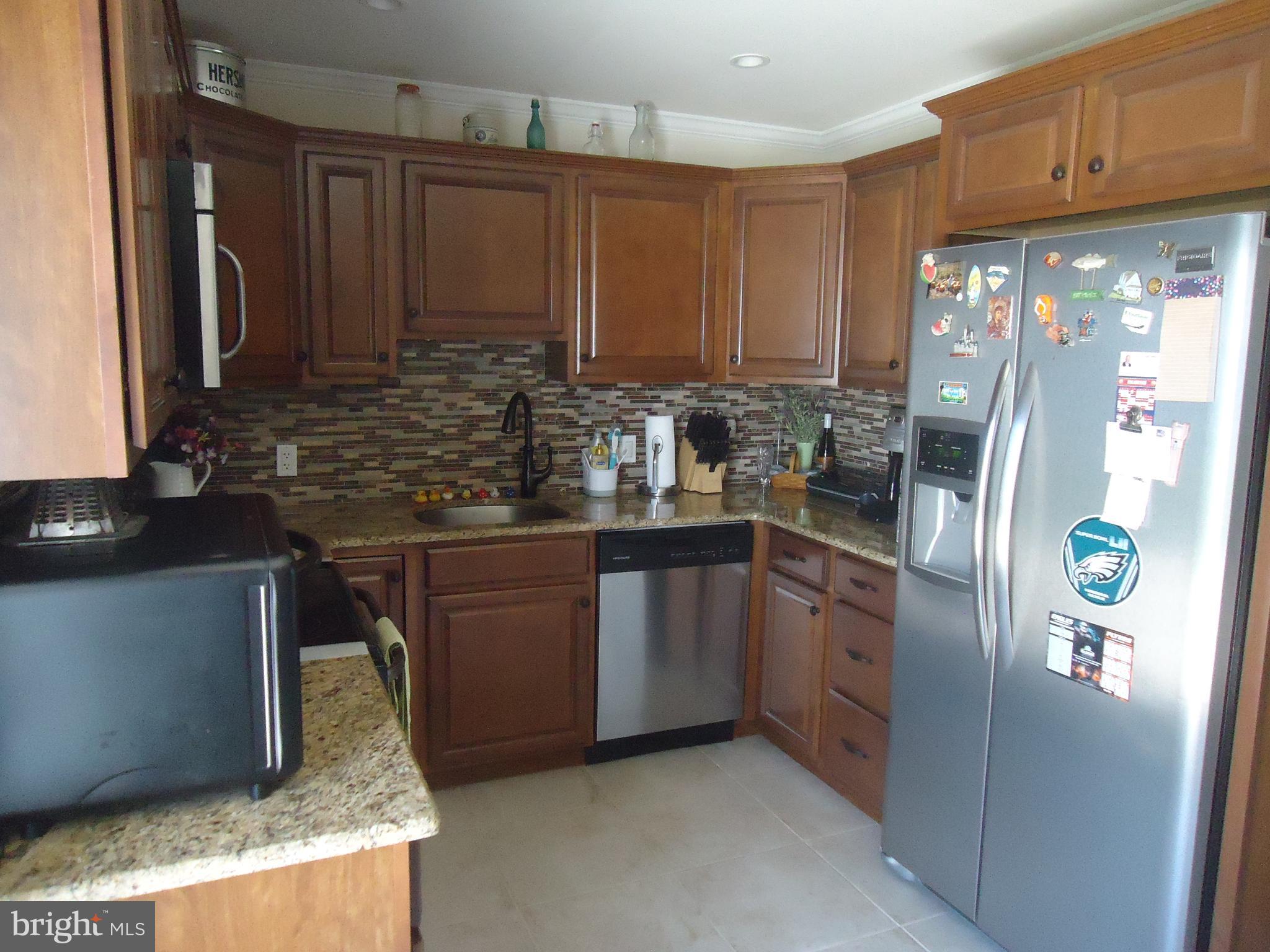 32 Island Road Levittown, PA 19057 - Photo 16 of 32 Kitchen