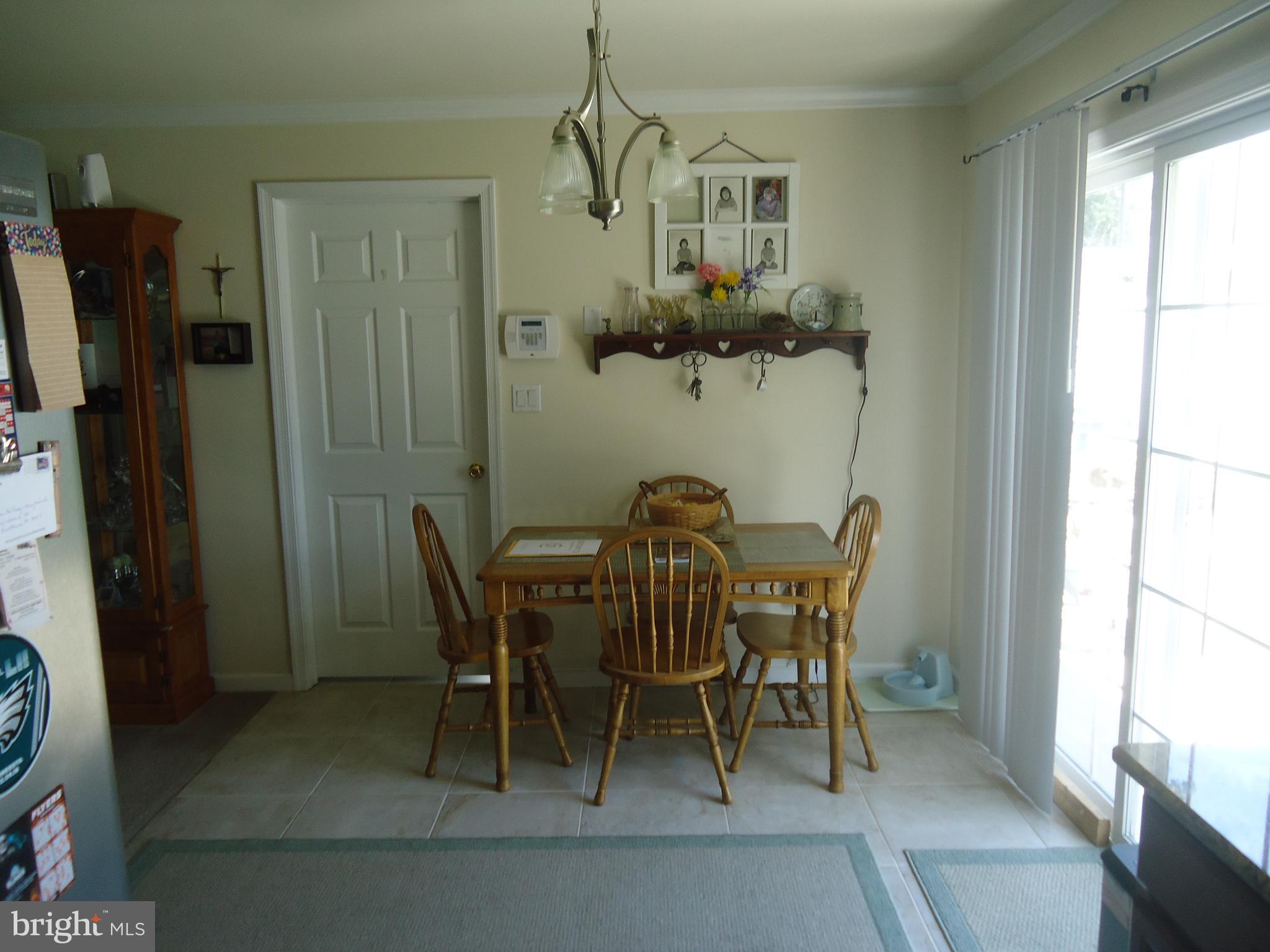 32 Island Road Levittown, PA 19057 - Photo 18 of 32 Dining Area