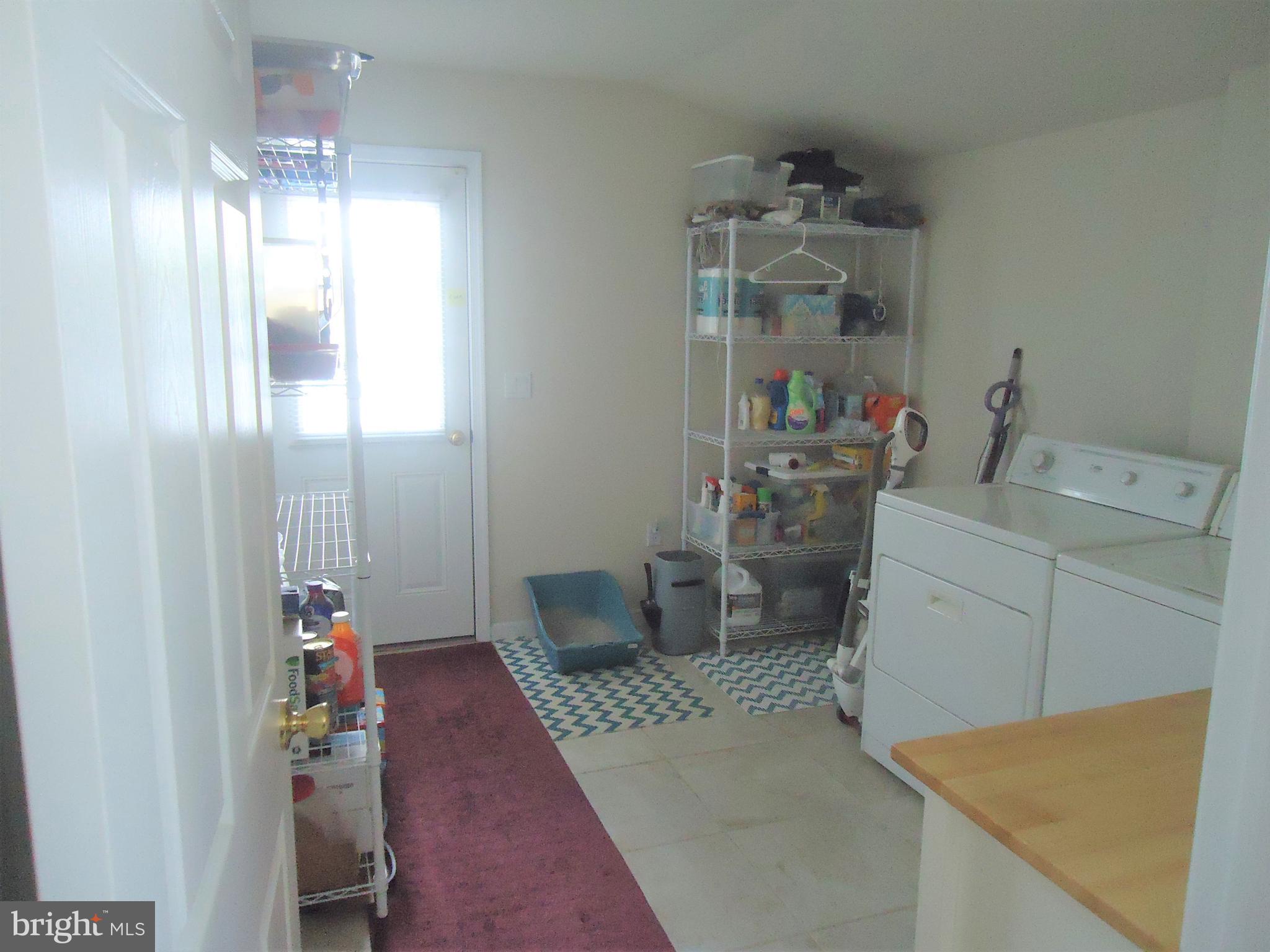 32 Island Road Levittown, PA 19057 - Photo 19 of 32 Laundry/Mud Room