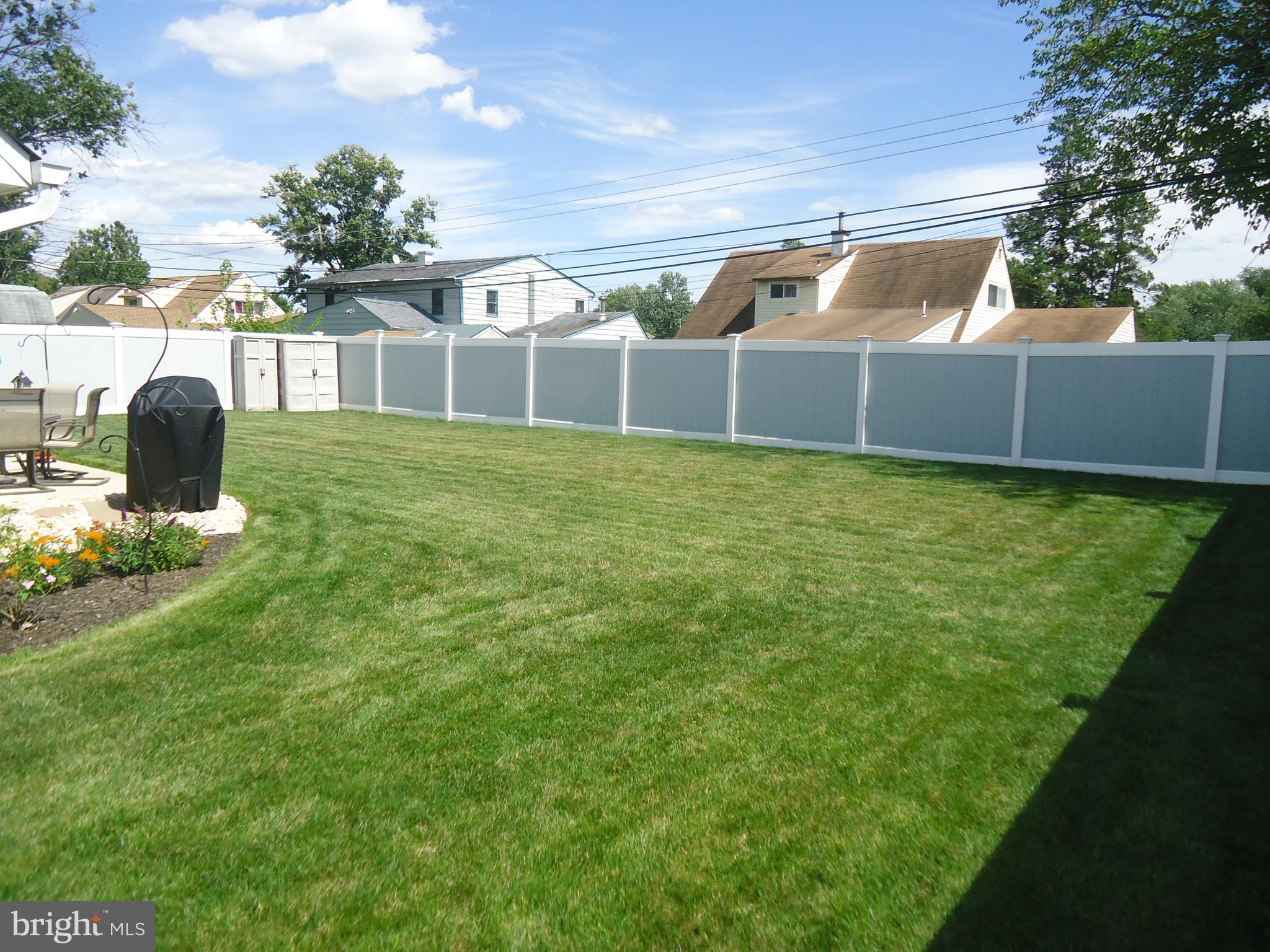32 Island Road Levittown, PA 19057 - Photo 6 of 32 Back Yard