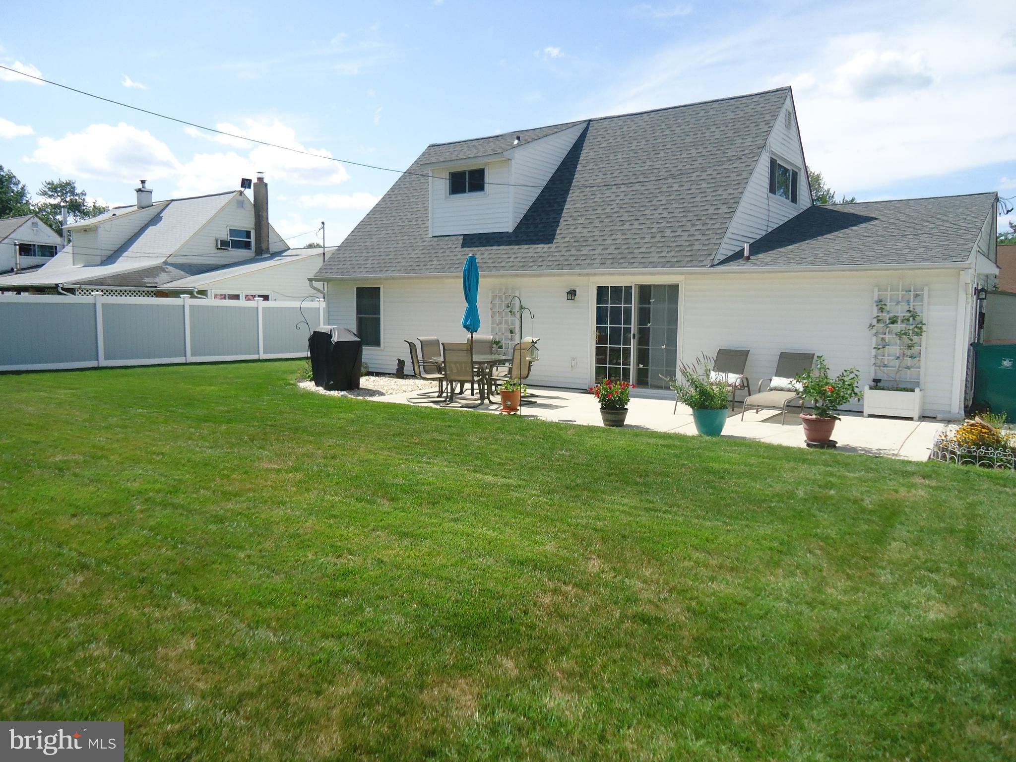 32 Island Road Levittown, PA 19057 - Photo 7 of 32 Back Yard
