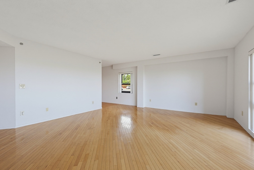 1 Seal Harbor Road, Unit 116 Winthrop, MA 02152 - Photo 6 of 38