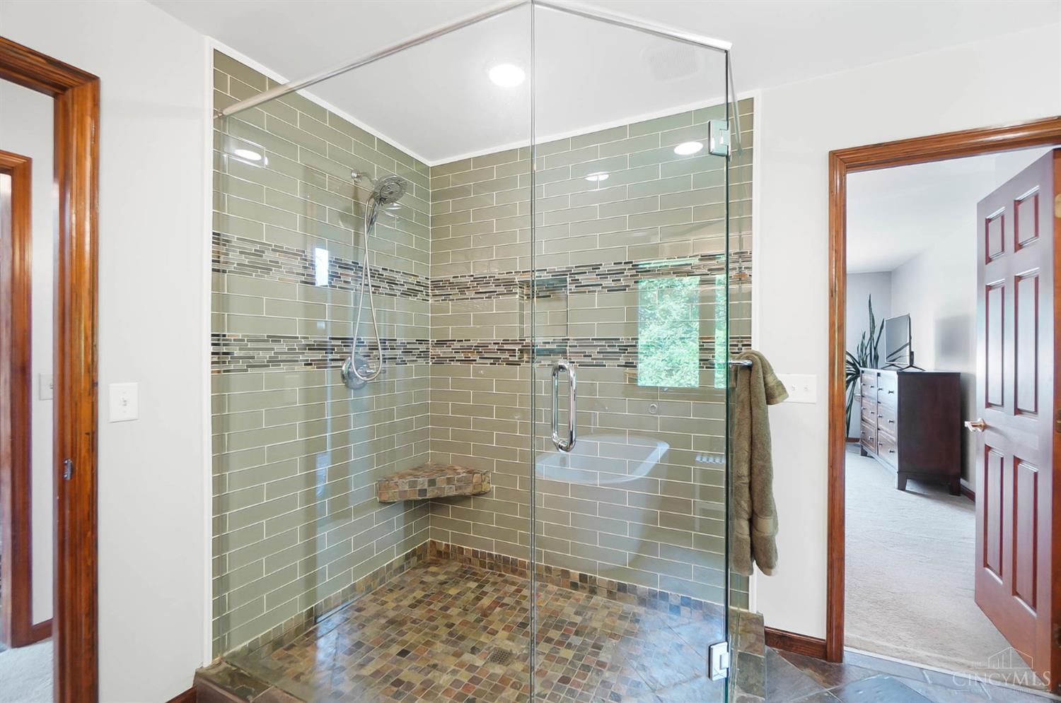 5765 Dry Ridge Road Cincinnati, OH 45252 - Photo 37 of 75 Gallery Image 37