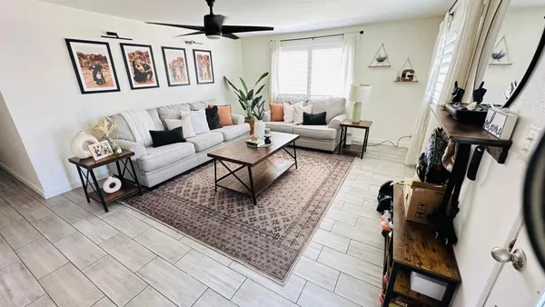 $2,450 | 13815 North 11th Street, Phoenix, AZ 85022