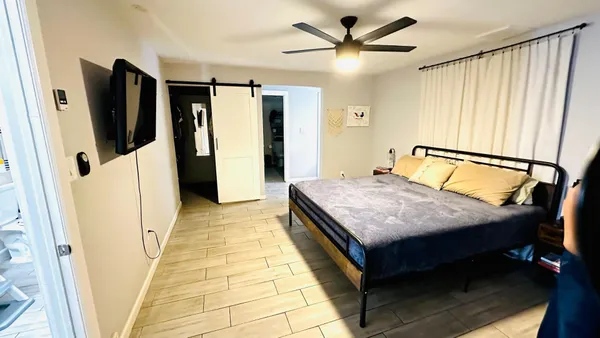 $2,450 | 13815 North 11th Street, Phoenix, AZ 85022