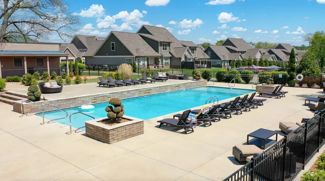 $679,000 | 65 Pontoon Place, Winchester, TN 37398