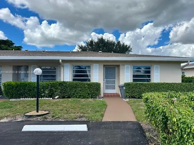 $2,000 | 8793 Warwick Drive, Unit 8793, Boca Raton, FL 33433