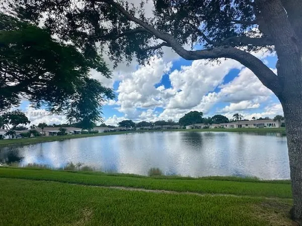 $2,250 | 8793 Warwick Drive, Unit 8793, Boca Raton, FL 33433