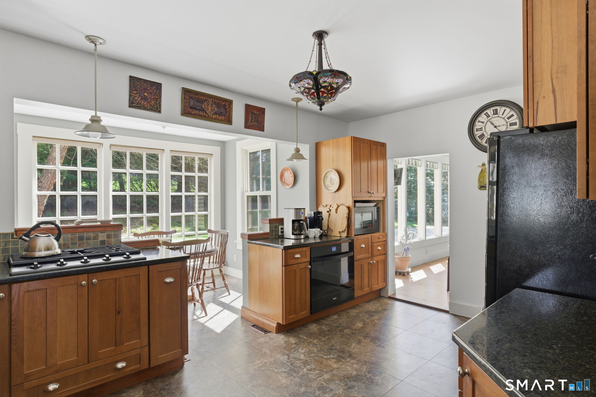 104 Putnam Road Pomfret, CT 06259 - Photo 8 of 40